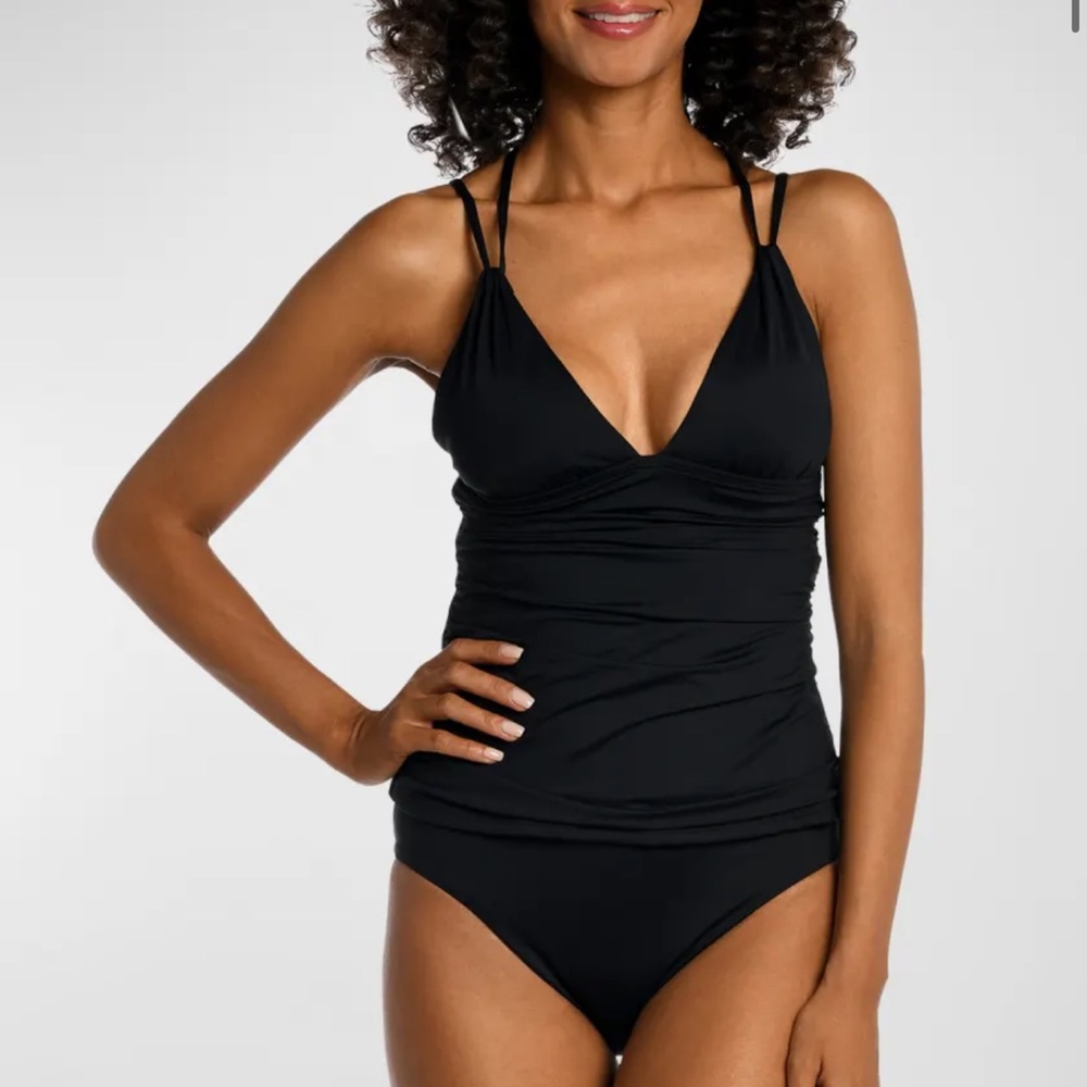 La Blanca Island Goddess Cross Back Tankini Top